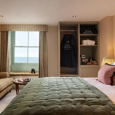 Han/Misafirhane Pier House 3*