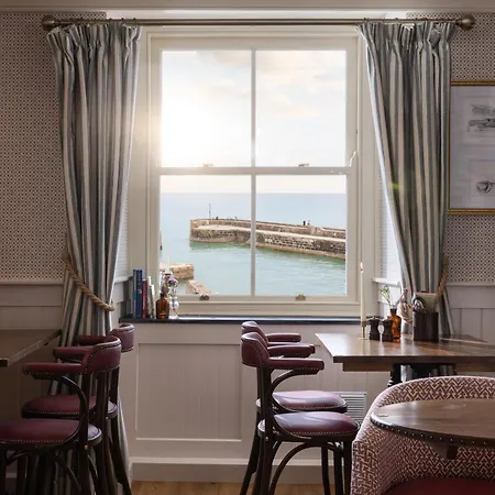 Pier House Charlestown (Cornwall)